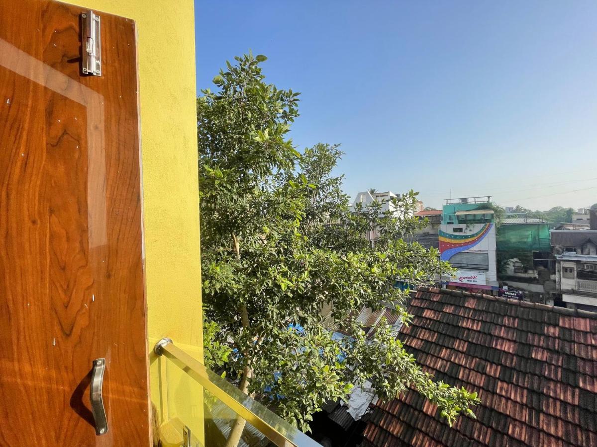 Villa Shree Sadguru Krupa Yatri Niwas Kolhapur Exterior foto